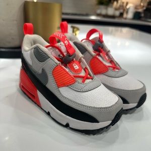 Nike sneakers toddler 9T